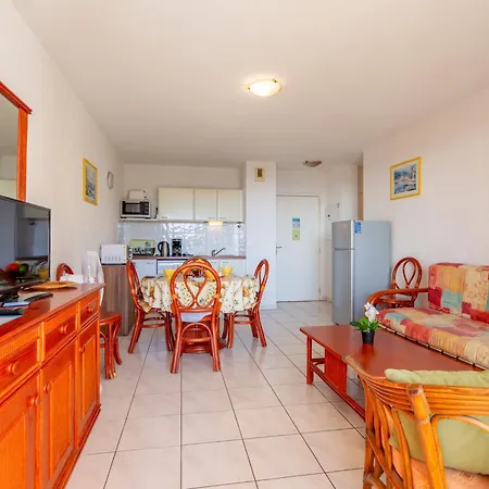 公寓 Les Calanques Du Parc-7 By Interhome