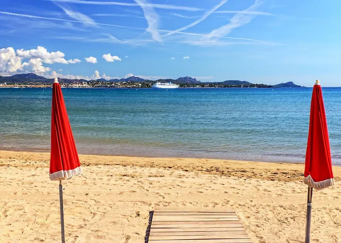 Apartment Les Calanques Du Parc-7 By Interhome